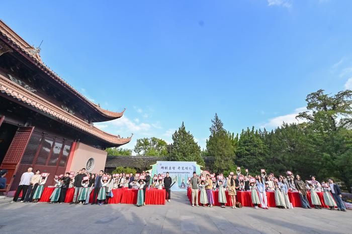 碑刻启智·开笔明礼｜世恒小学部2025级新生开笔礼活动